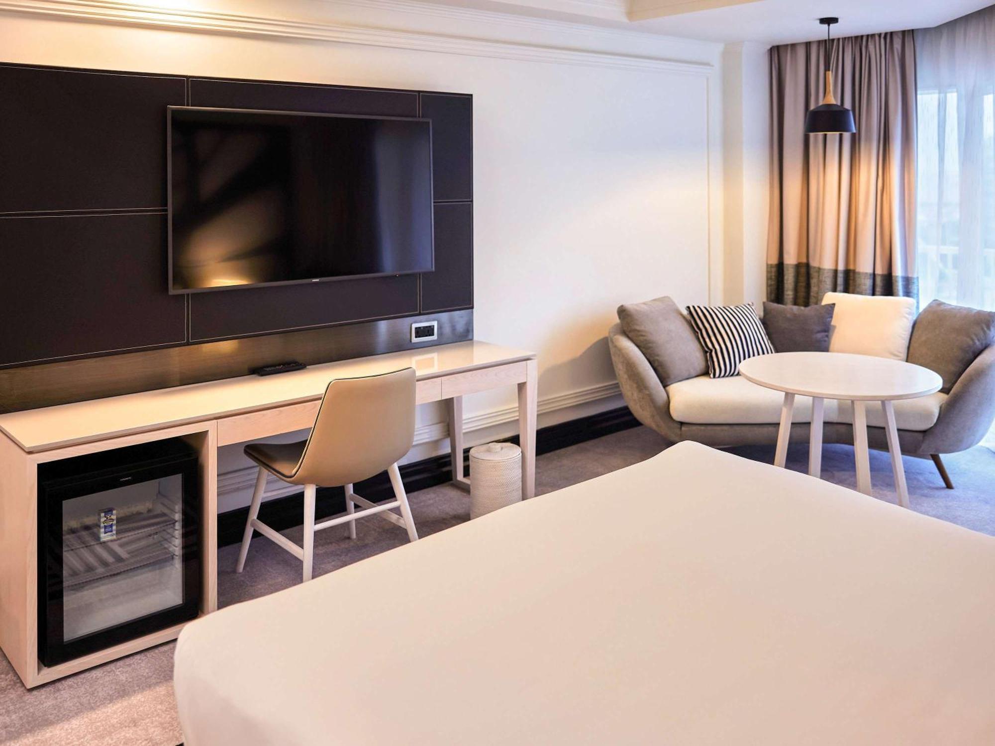 Отель Pullman Cairns International Экстерьер фото
